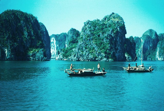 Ha Long 3.jpg