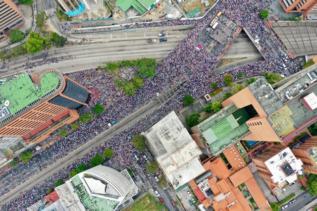 venezuela-drone-marcha.jpeg