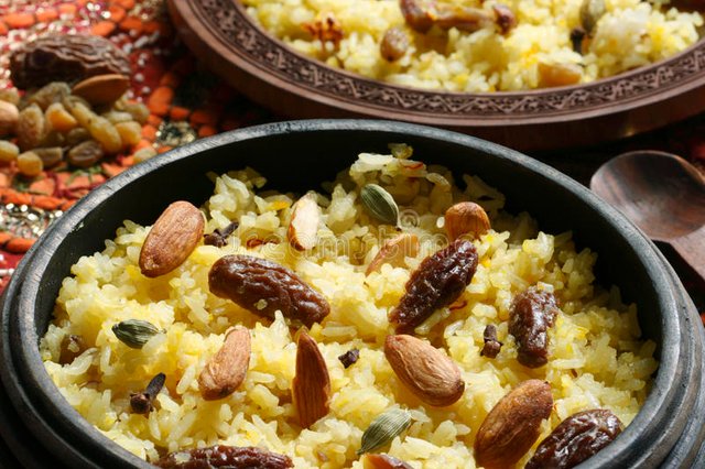 kashmiri-modur-pulao-sweetened-rice-india-made-cooked-sugar-water-flavored-saffron-dry-fruits-38493496.jpg