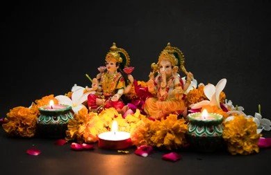 lakshmi-ganesha-hindu-gods-holiday-260nw-1255291336.jpg