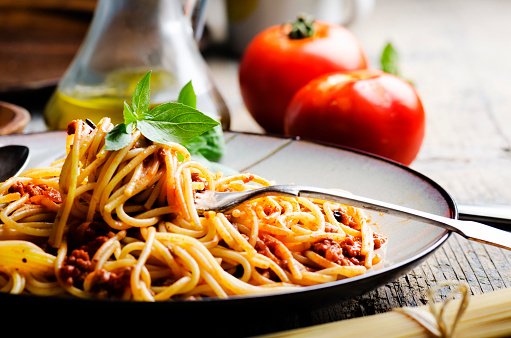 italian-spaghetti-on-rustic-wooden-table.jpg