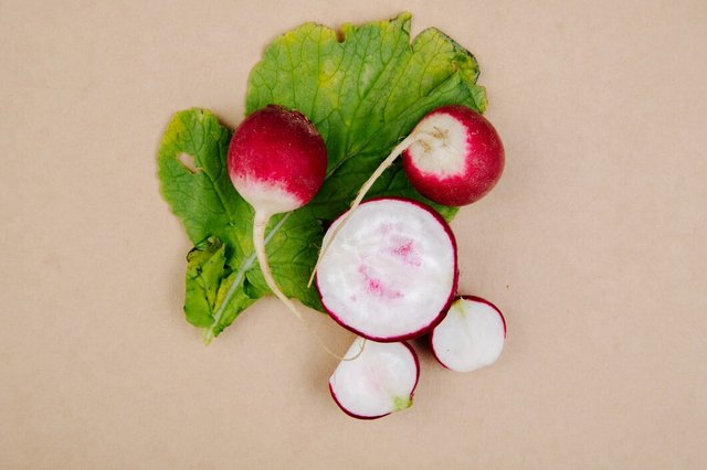 top-view-fresh-garden-radish-isolated-rustic_141793-11801.jpg