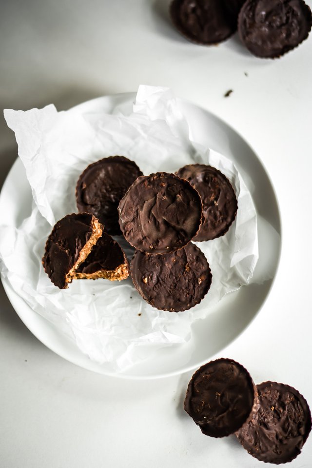 Basic Homemade Peanut Butter Cups (Vegan+GF)-2.jpg