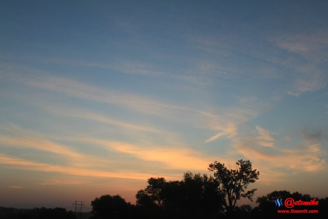 sunrise dawn morning clouds skyscape SR0048.JPG