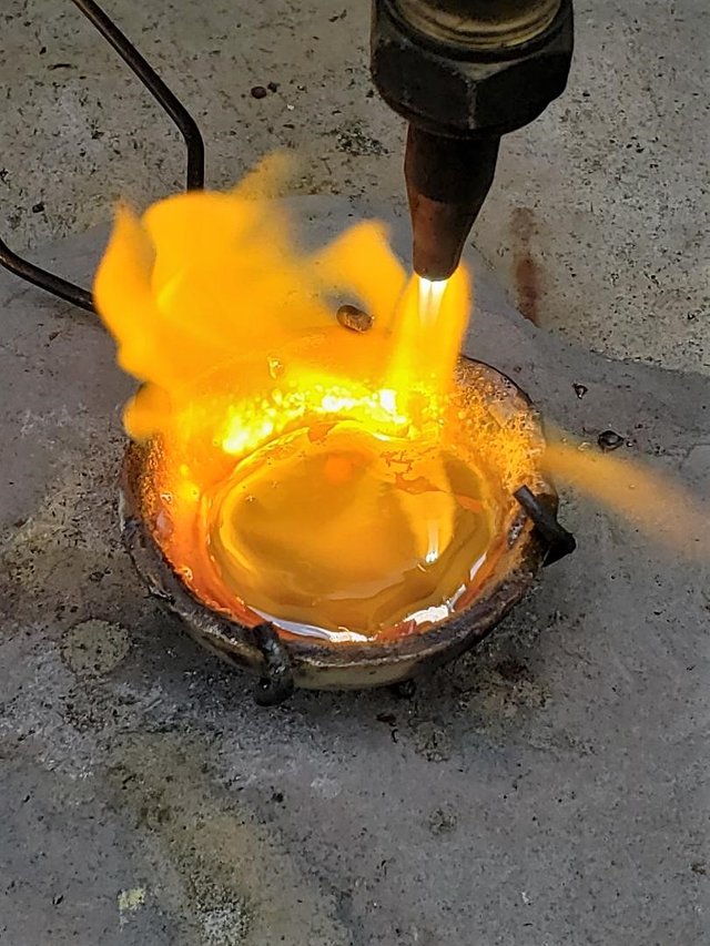 woodpour102.jpg