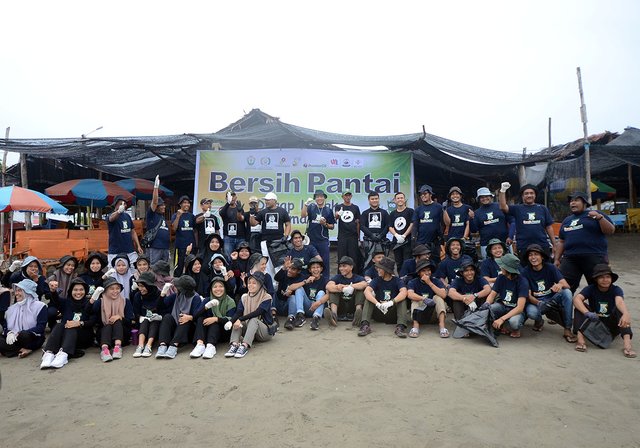 Bersih Pantai_05.jpg