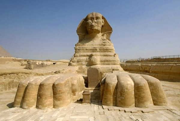 Front-View-Of-The-Great-Sphinx-of-Giza.jpg