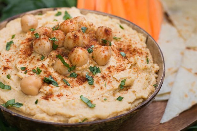 Hummus-selber-machen-einfaches-veganes-Hummus-Rezept-Iss-Happy.JPG