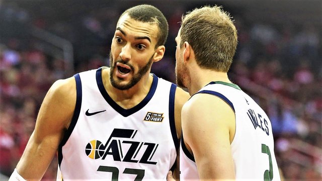 rudy-gobert-joe-ingles-talk-game-2.jpg