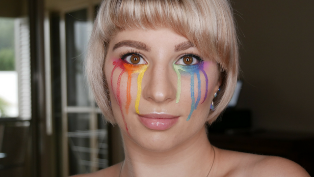 Pride Makeup Look.-lips-melissavandijkmakeuptutorials.png