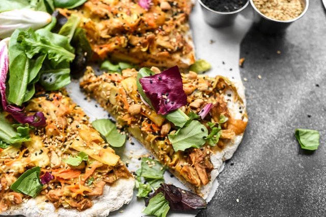 Sweet Hot Sesame Mustard Veggie Pizza (6).jpg