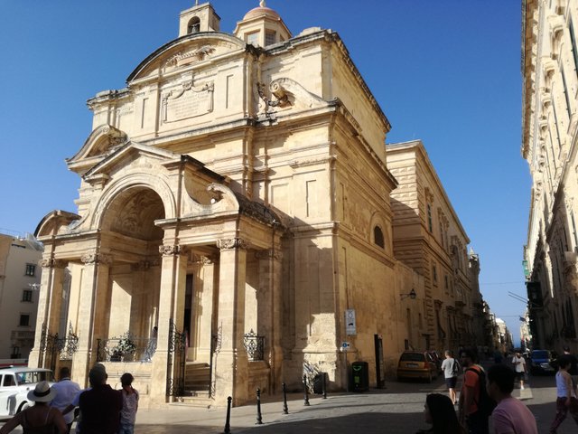 chatedral in valletta