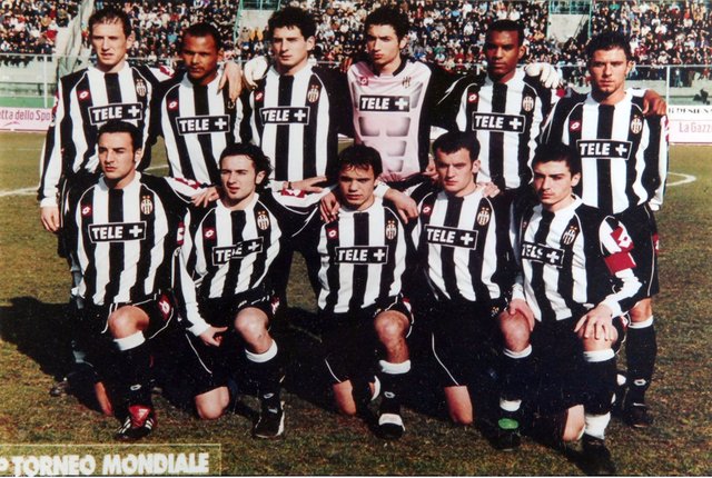 Juventus_FC_(Primavera)_-_Torneo_di_Viareggio_2003.jpg
