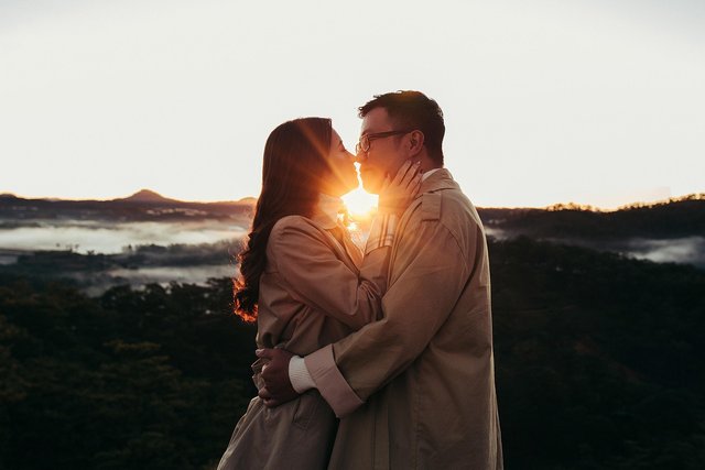 couple-6579035_1280.jpg