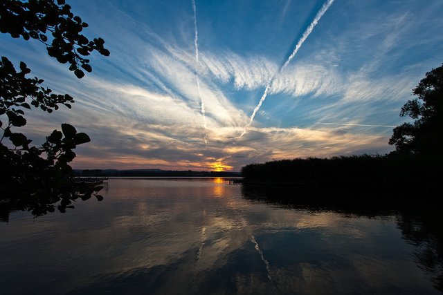 9444796023-sunset-over-lake-seeburg-eichsfeld (FILEminimizer).jpg