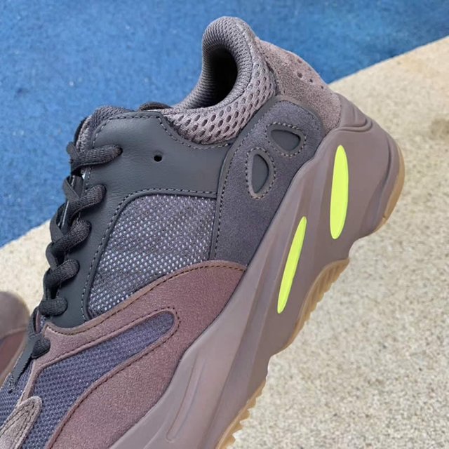 adidas yeezy 700 mauve on feet adidas yeezy 700 mauve on feet