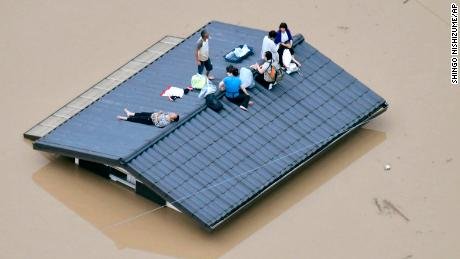 180707203537-05-japan-flooding-0707-large-169.jpg