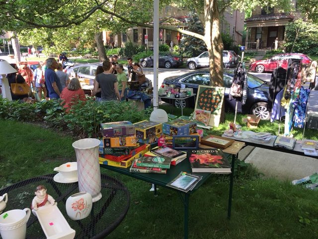 short-north-yard-sale1.jpg