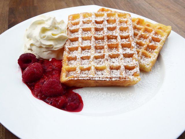 waffles-1747951_1920.jpg