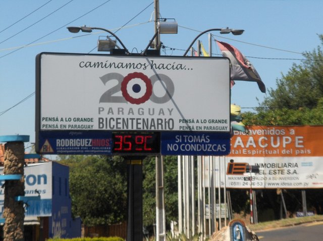 10-uhr-paraguay.jpg