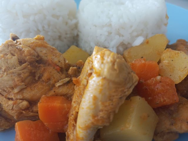 Pollo Guisado 5.jpg