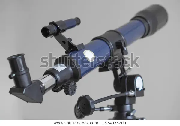 optical-telescope-close-viewfinder-refracting-600w-1374033209.webp