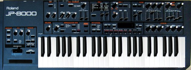 Roland_JP-8000_front_panel.jpg