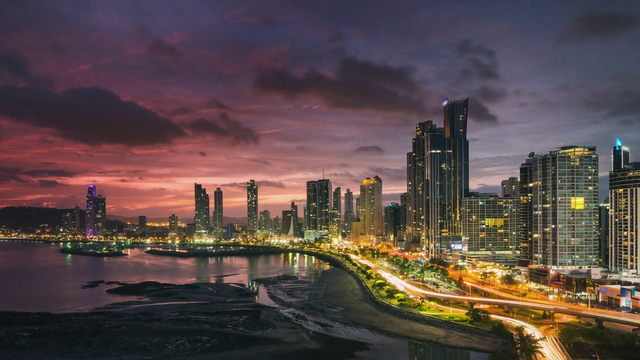 time-lapse-of-panama-city-skyline-from-day-to-night-aerial-view_sozwitc7_e_thumbnail-full07.png