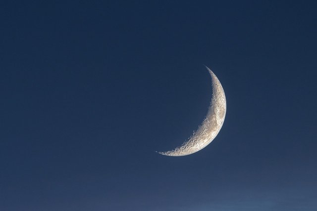 moon-7362632_1280.jpg