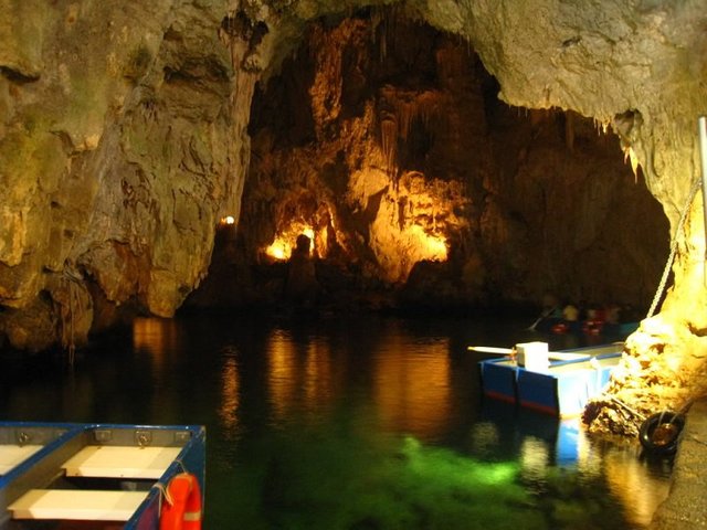 blue-grotto-emerald-grotto-amalfi.jpg