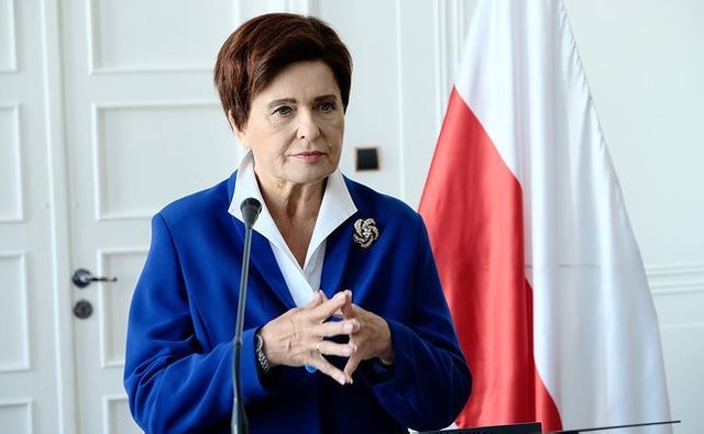 12475110-ewa-kasprzyk-jako-beata-szydlo.jpg