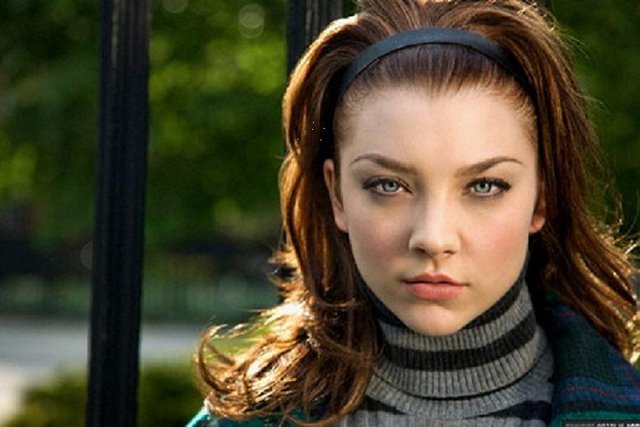 $20110226-news-madonna-natalie-dormer-.jpg