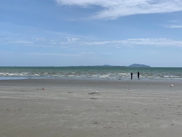 Bang Saen Beach8.jpg