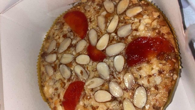 almond cake .jpg