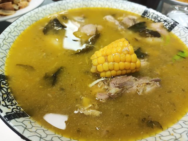 Sopa de gallina 1.jpg