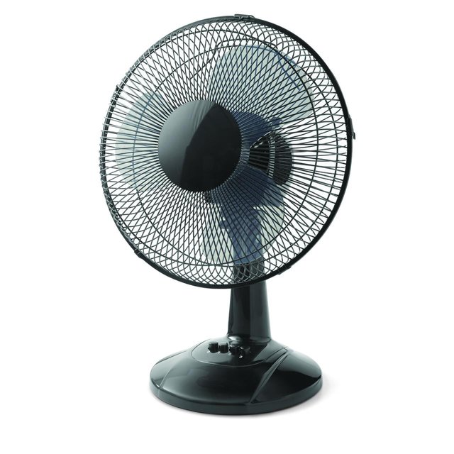 Mainstays-12-3-Speed-Oscillating-Table-Fan-FT30-8MBB-New-Black_0eb01f80-ee74-4343-b0a7-2629f7fae4b6.6beb73fb0c3e04f2caedce138495b98f.jpeg