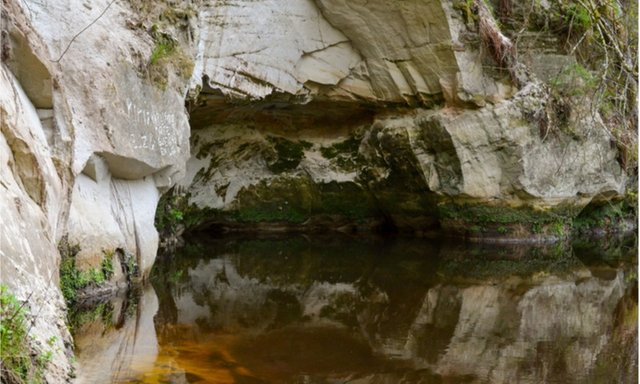 sandstone-cliffs.jpg