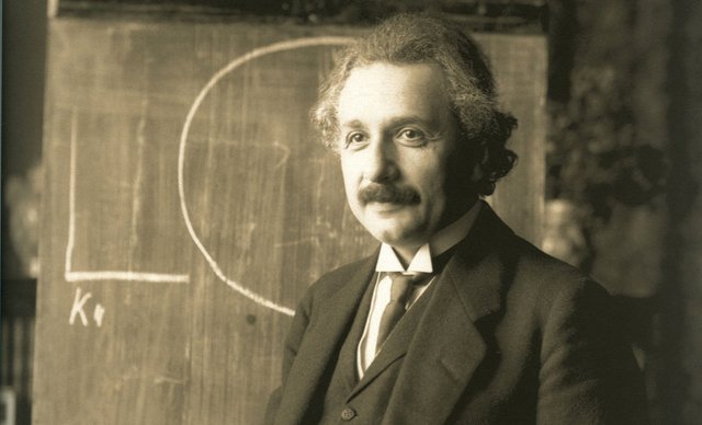 Einstein_1921_small.jpg