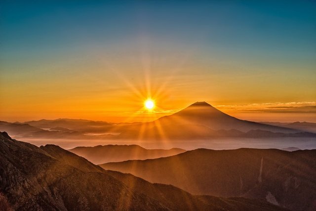 sun-mt-fuji-japan-landscape-407039.jpeg