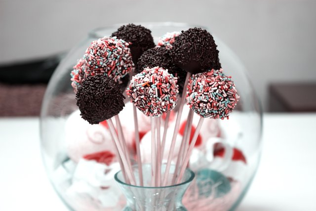 cake-pops-684163_1920.jpg