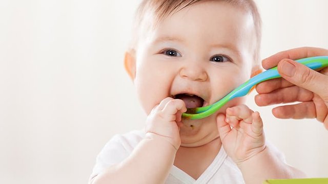 health-tips-when-can-babies-start-eating-baby-food-16x9.jpg