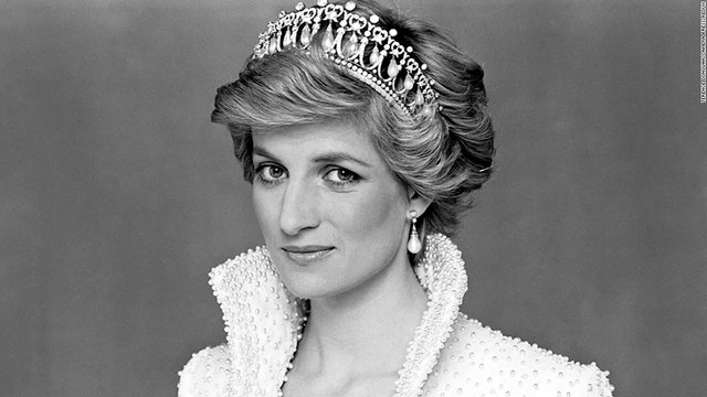 https___thehollywoodunlocked.com_wp-content_uploads_2018_05_170726123442-princess-diana-life-01-restricted-super-169.jpg