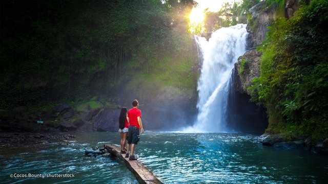 tegenungan-waterfall-bali.jpg