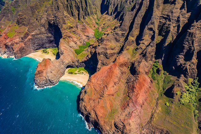 Honopu-Beach-Kauai-Hawaii.jpg