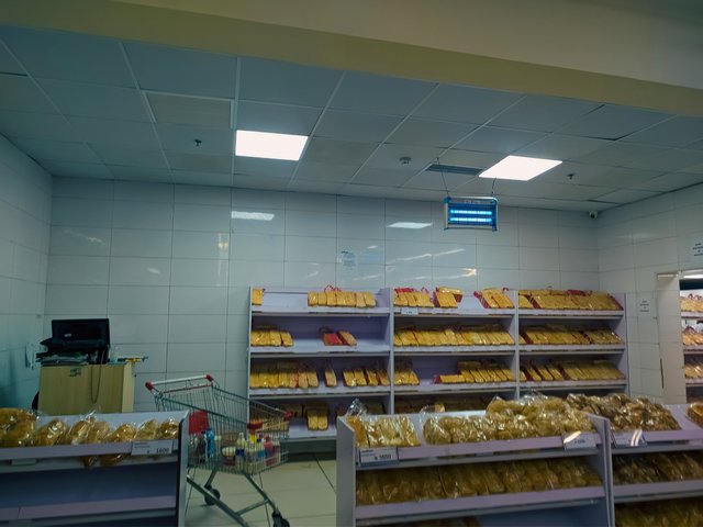 1000918596.jpg