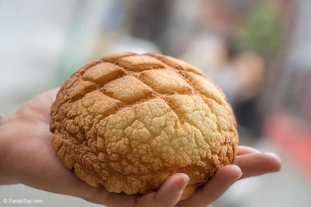 The-Best-Melonpan-in-the-world-from-shop-in-Asakusa.jpg