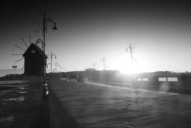 Nsb_Janu_2016_02_s_BW.jpg