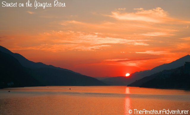 Yangtze River Sunset.jpg