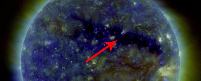 coronal-hole-march-2018_annotated_1024.jpg