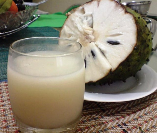 Guanabana y jugo.jpg